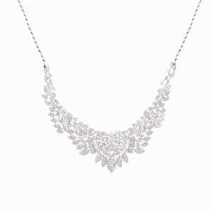 Evening Necklace with Diamonds in 18kt White Gold