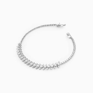 18kt White Gold Bangle With Diamonds