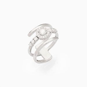 18kt White Gold Ring with Diamonds